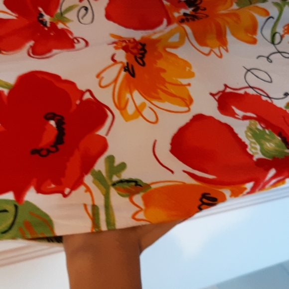 Sleeveless Tropical Dress - Picture 7 of 7